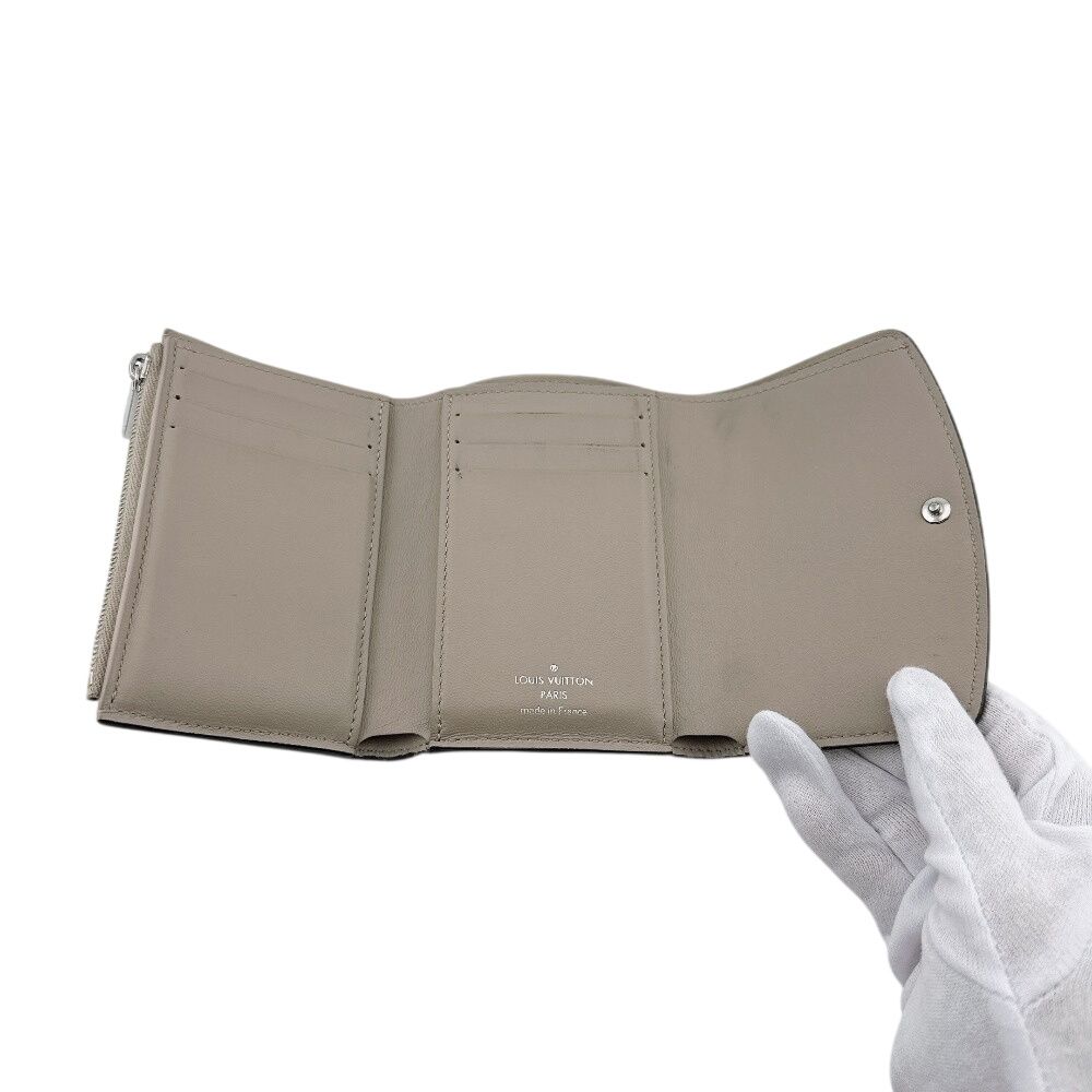 Louis Vuitton Compact Monogram Mahina Portefeuille Iris Bifold Wallet — view 7