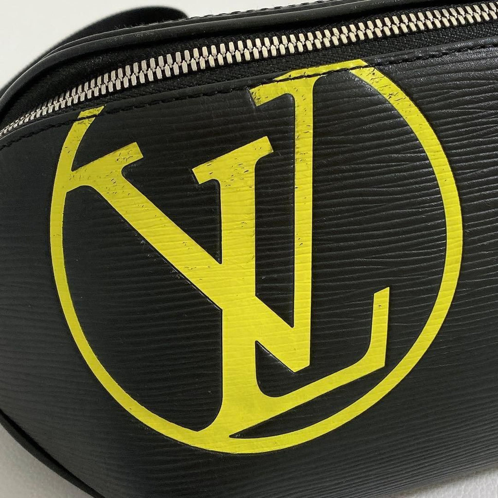 Louis Vuitton Epi Bumback LV Circle Belt — view 7