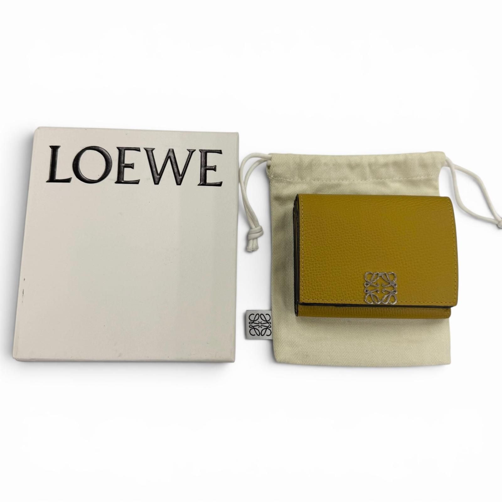 Loewe Anagram Trifold Wallet Grain Calf Leather Compact Brown — view 2
