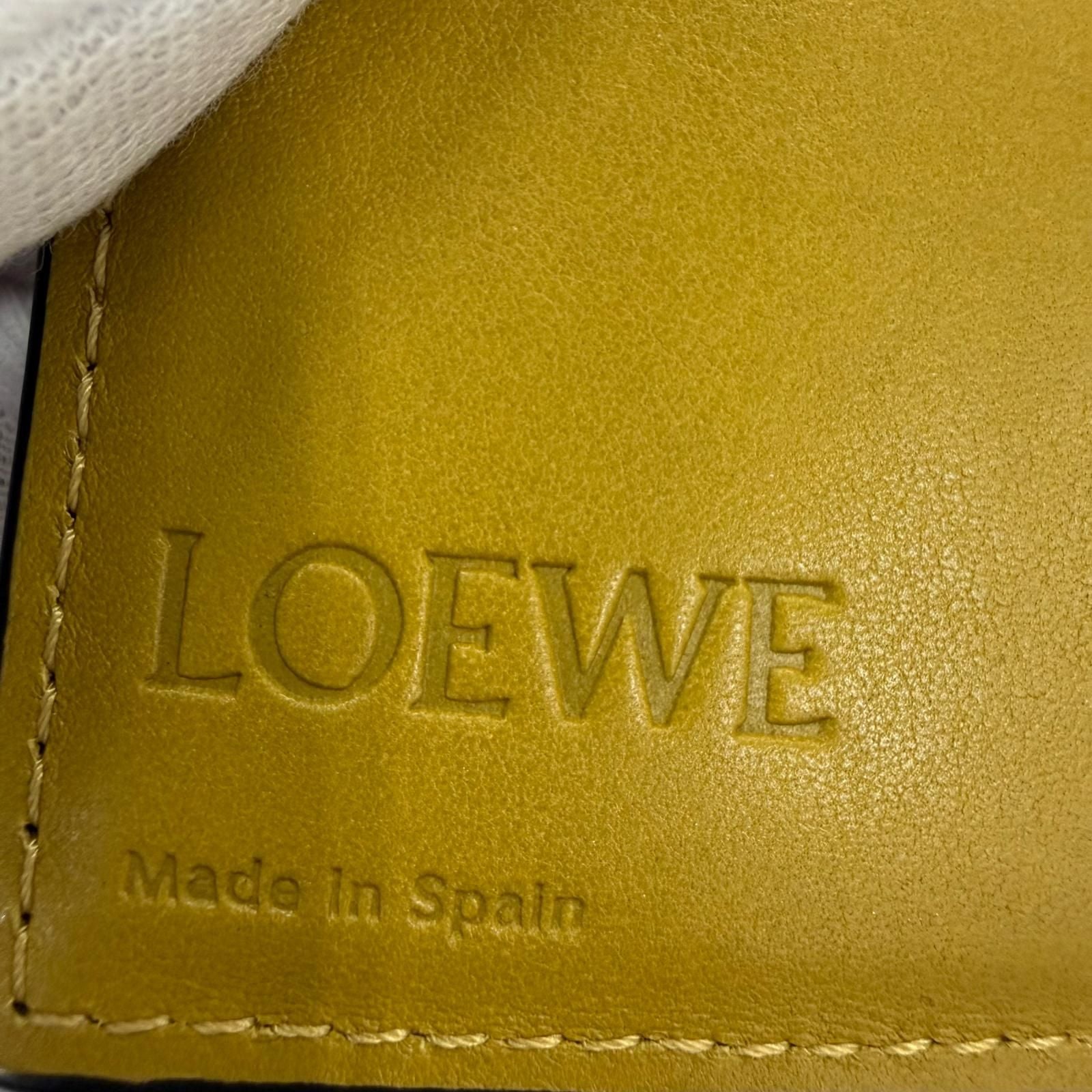 Loewe Anagram Trifold Wallet Grain Calf Leather Compact Brown — view 8