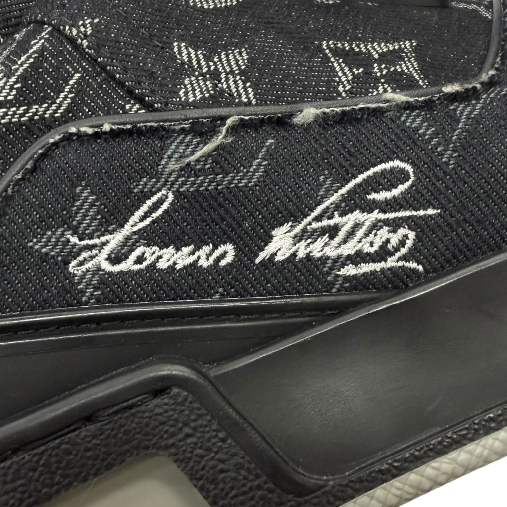 Louis Vuitton LV Trainers Line Monogram Denim Low Cut Sneakers Black 9.5 — view 6
