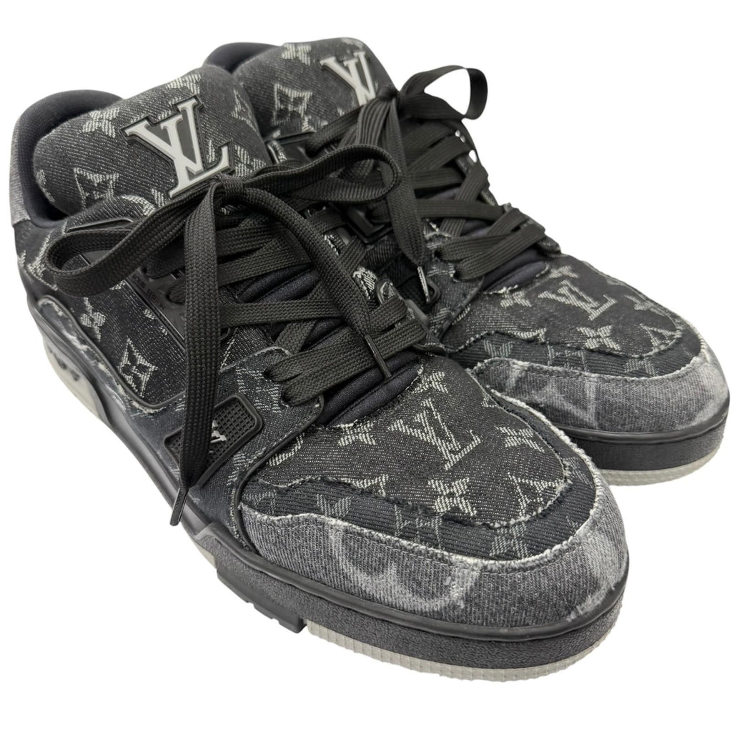 Louis Vuitton LV Trainers Line Monogram Denim Low Cut Sneakers Black 9.5 — view 2