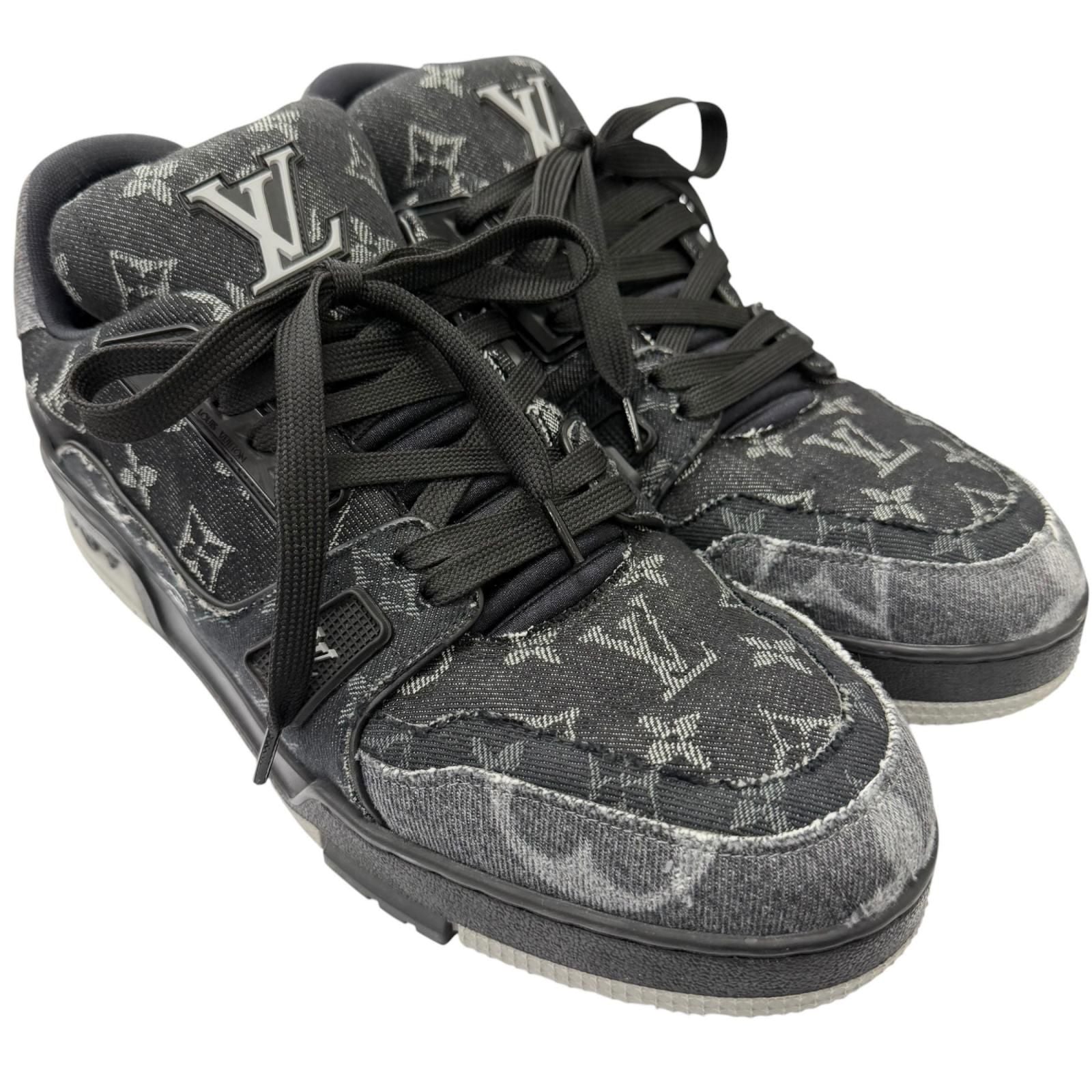 Louis Vuitton LV Trainers Line Monogram Denim Low Cut Sneakers Black 9.5 — view 2