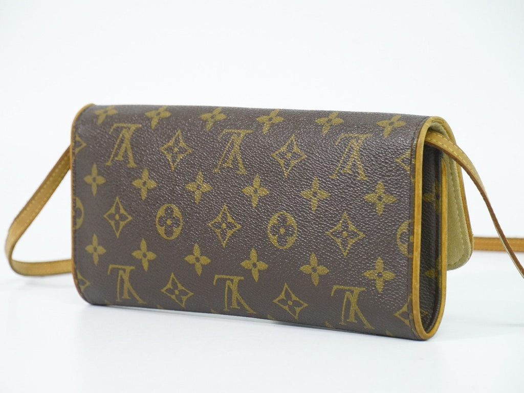 Louis Vuitton LV Pochette Twin GM Monogram 2-Way Shoulder Bag Clutch Brown — view 2