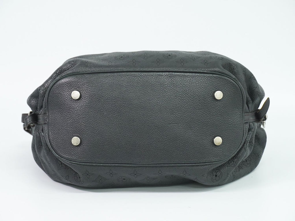 Louis Vuitton LV Mahina Neo L Leather Shoulder Bag Noir Black — view 3