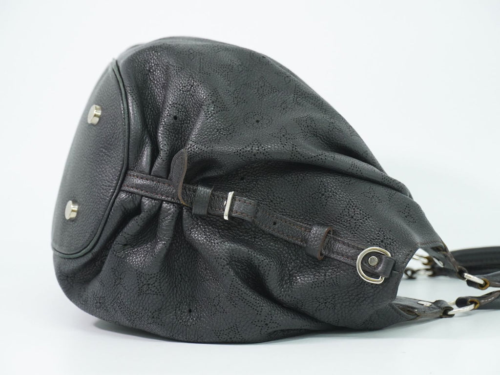 Louis Vuitton LV Mahina Neo L Leather Shoulder Bag Noir Black — view 4