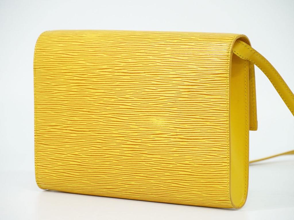 Louis Vuitton LV Arche Epi Leather Shoulder Bag Pochette Tassili Yellow — view 2