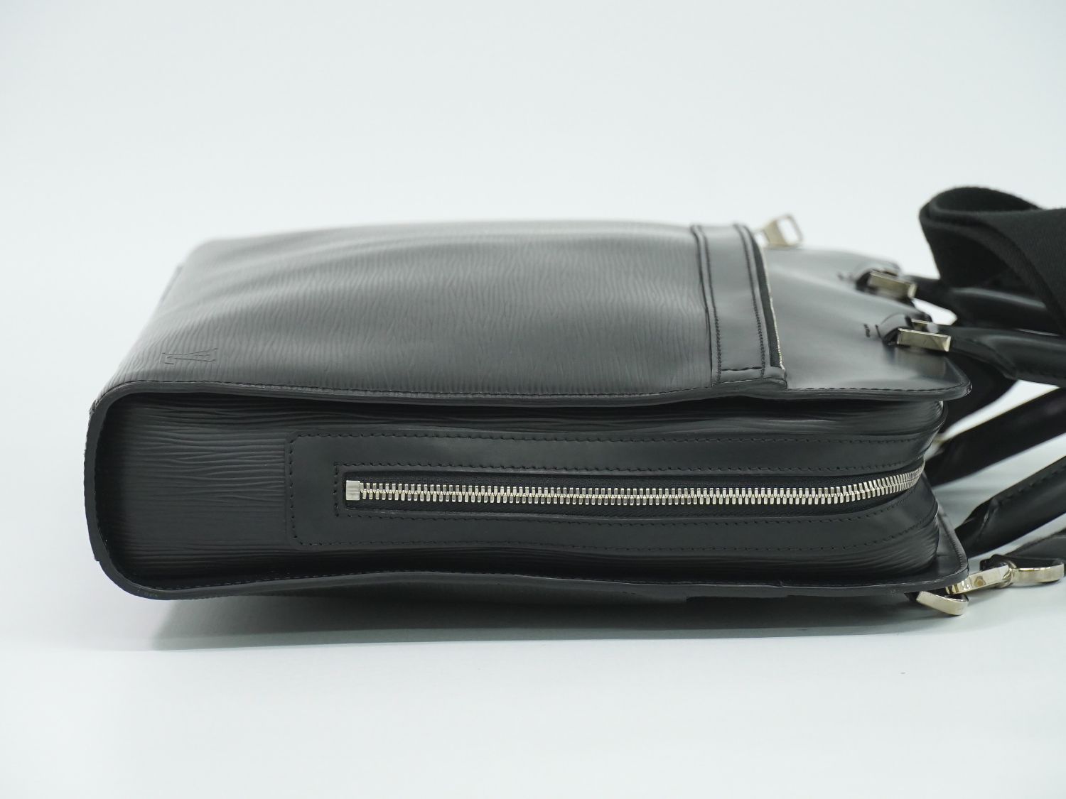 Louis Vuitton LV Bassano MM Epi Leather 2-Way Business Bag Handbag Noir Black — view 4