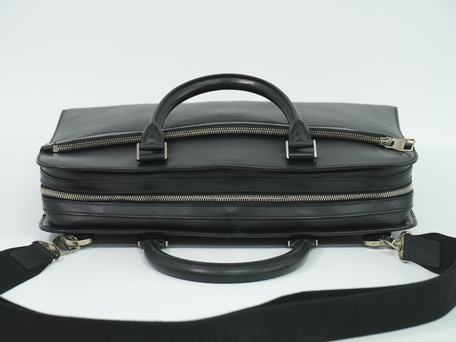 Louis Vuitton LV Bassano MM Epi Leather 2-Way Business Bag Handbag Noir Black — view 5