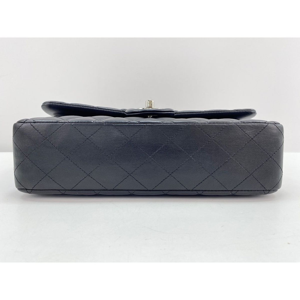 Chanel Shoulder Bag Quilted 25 — view 6