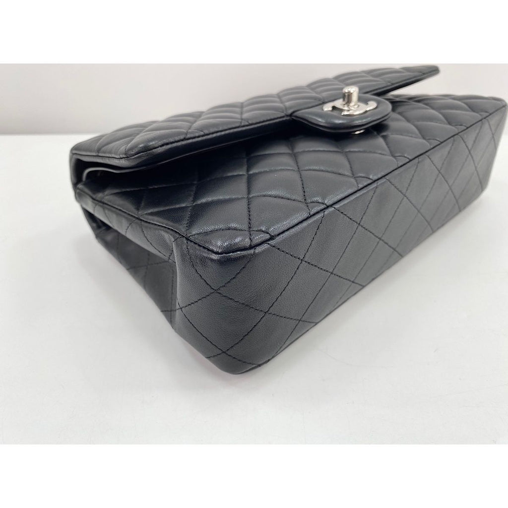 Chanel Shoulder Bag Quilted 25 — view 7
