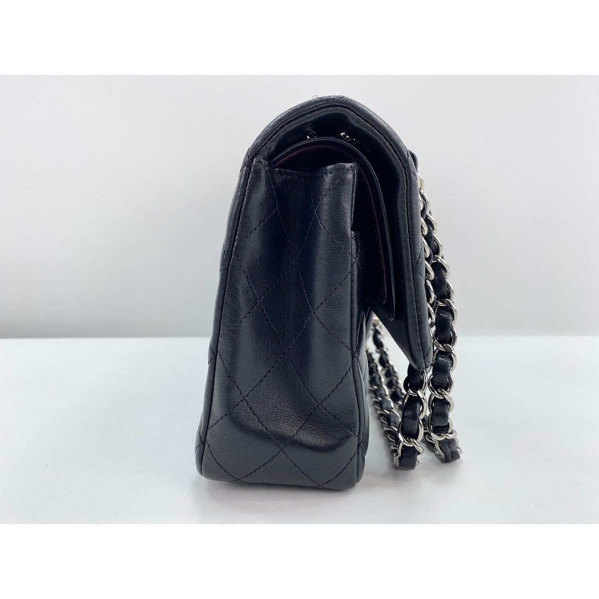 Chanel Shoulder Bag Quilted 25 — view 5