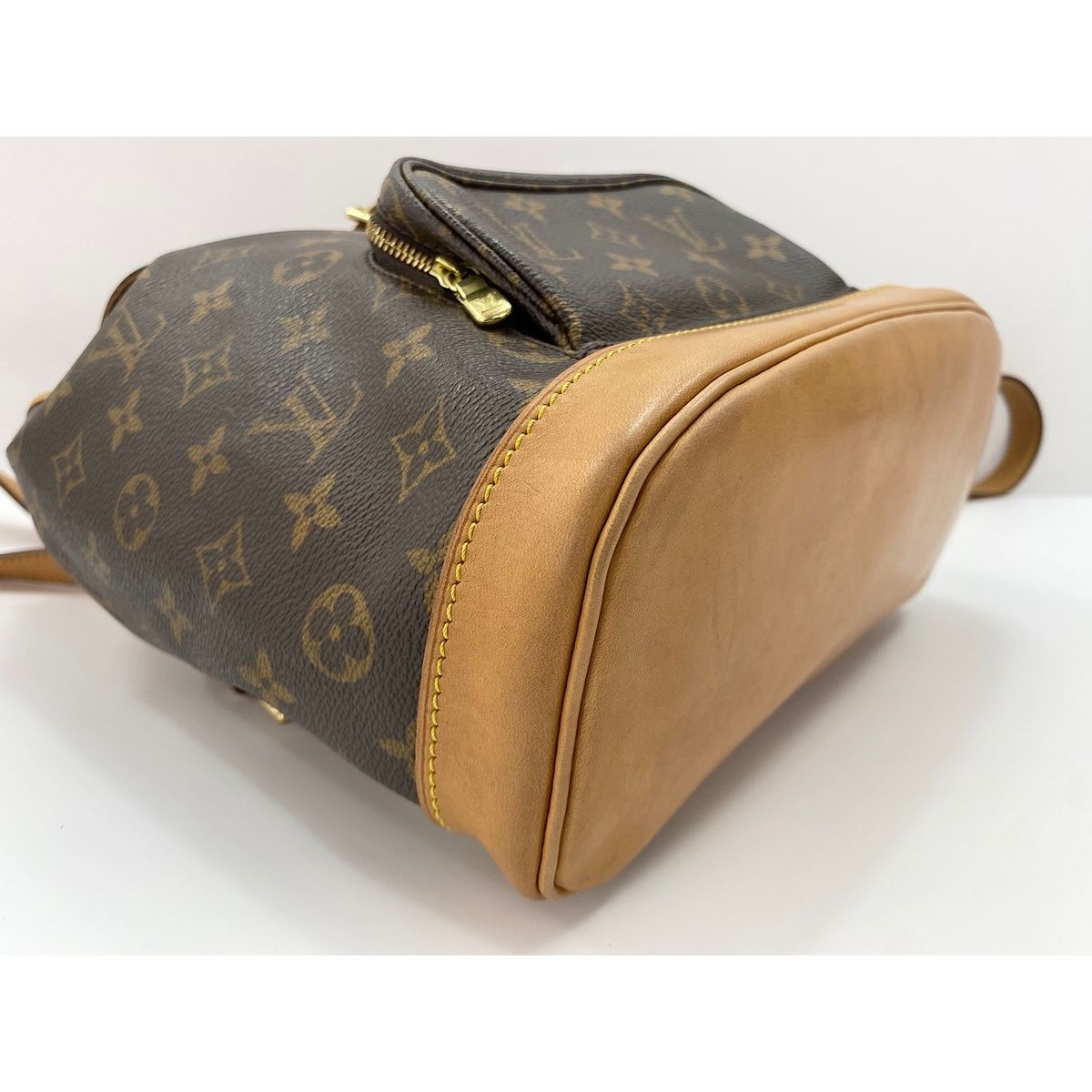 Louis Vuitton Backpack Montsouris MM — view 8