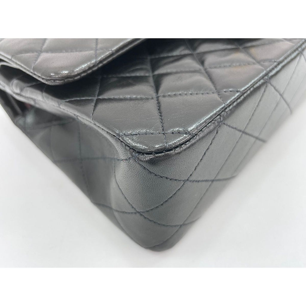 Chanel Shoulder Bag Quilted 25 — view 8