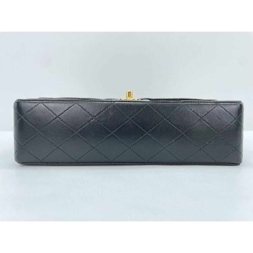 Chanel Shoulder Bag Quilted 25 — view 6