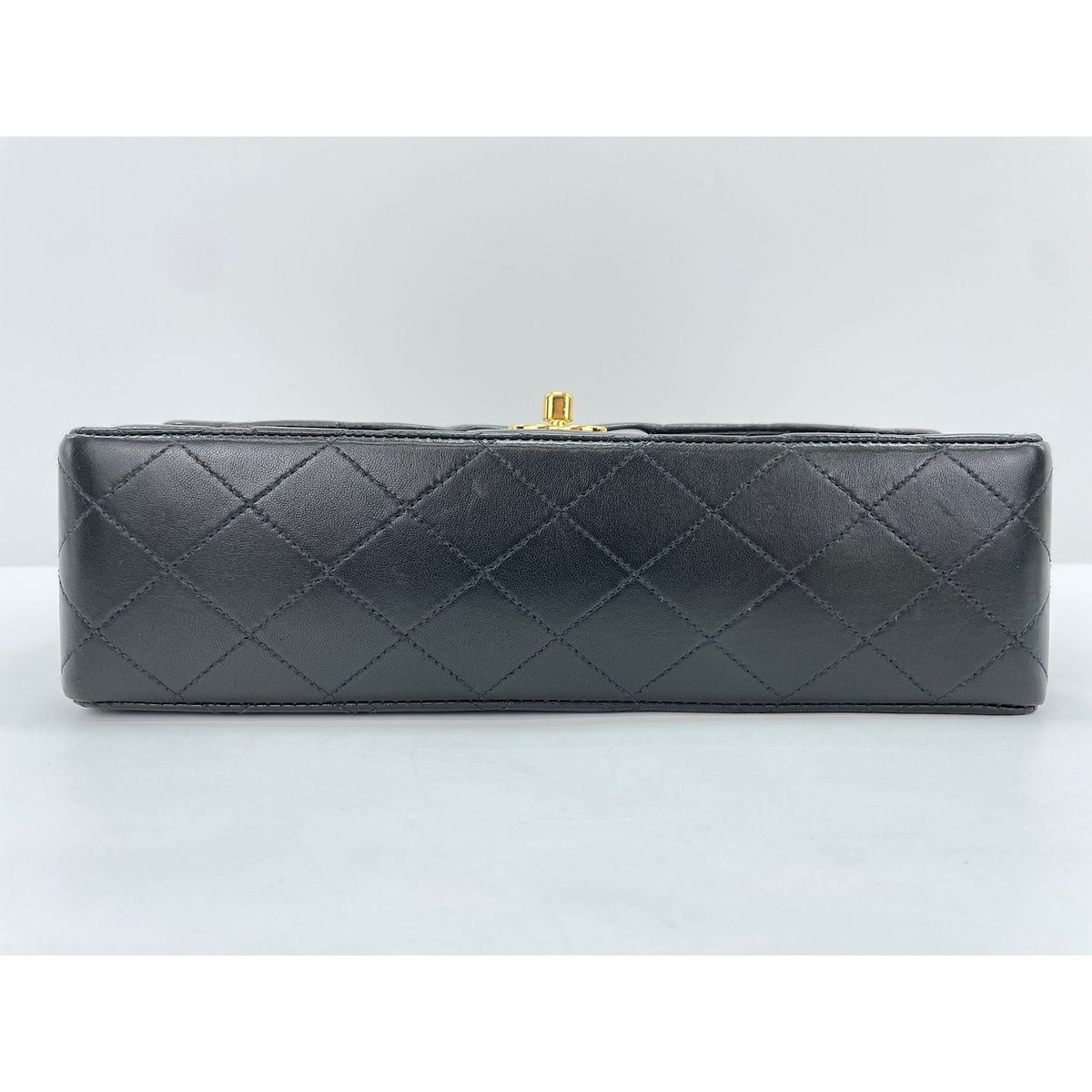 Chanel Shoulder Bag Quilted 25 — view 6