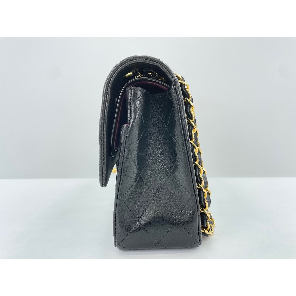 Chanel Shoulder Bag Quilted 25 — view 4