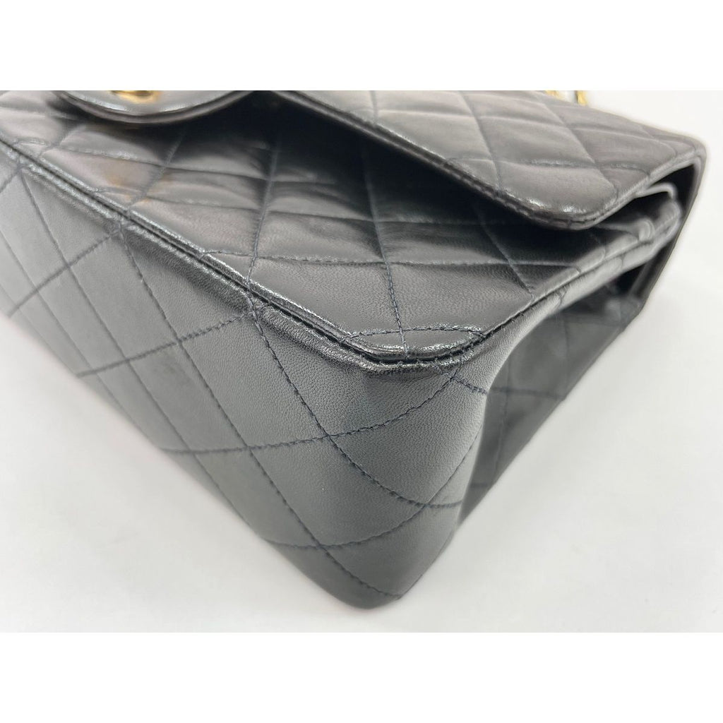 Chanel Shoulder Bag Quilted 25 — view 7