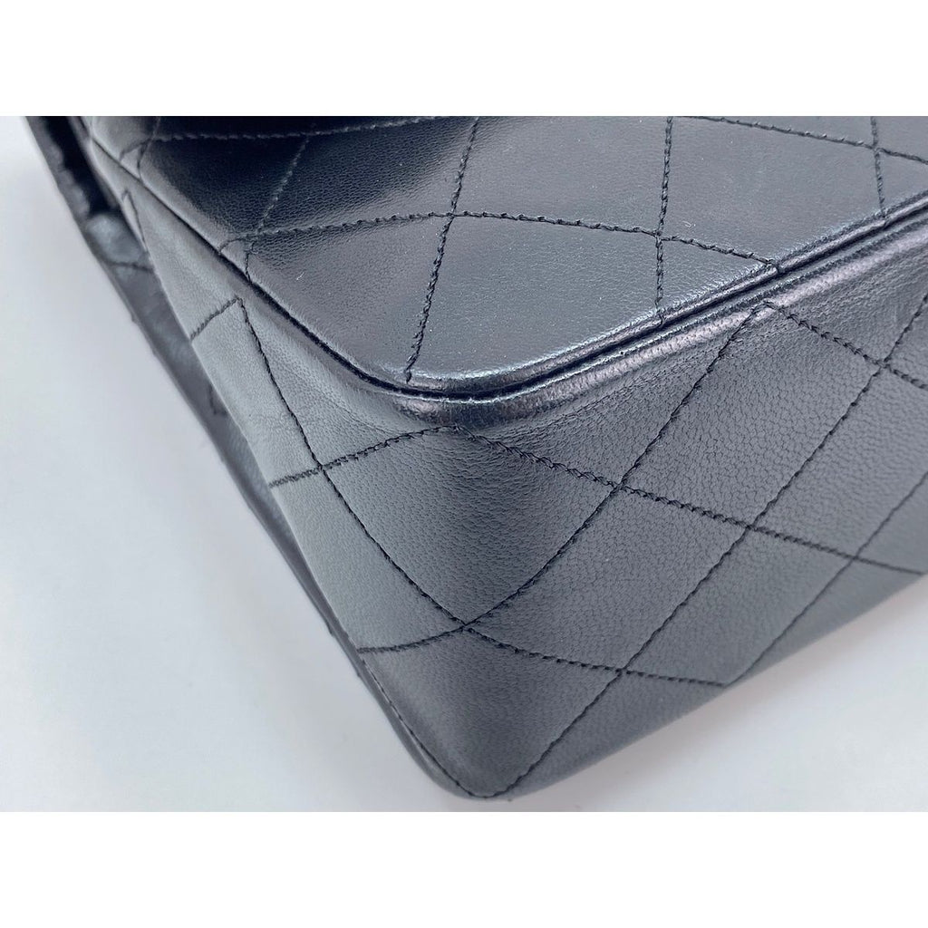 Chanel Shoulder Bag Quilted 25 — view 8