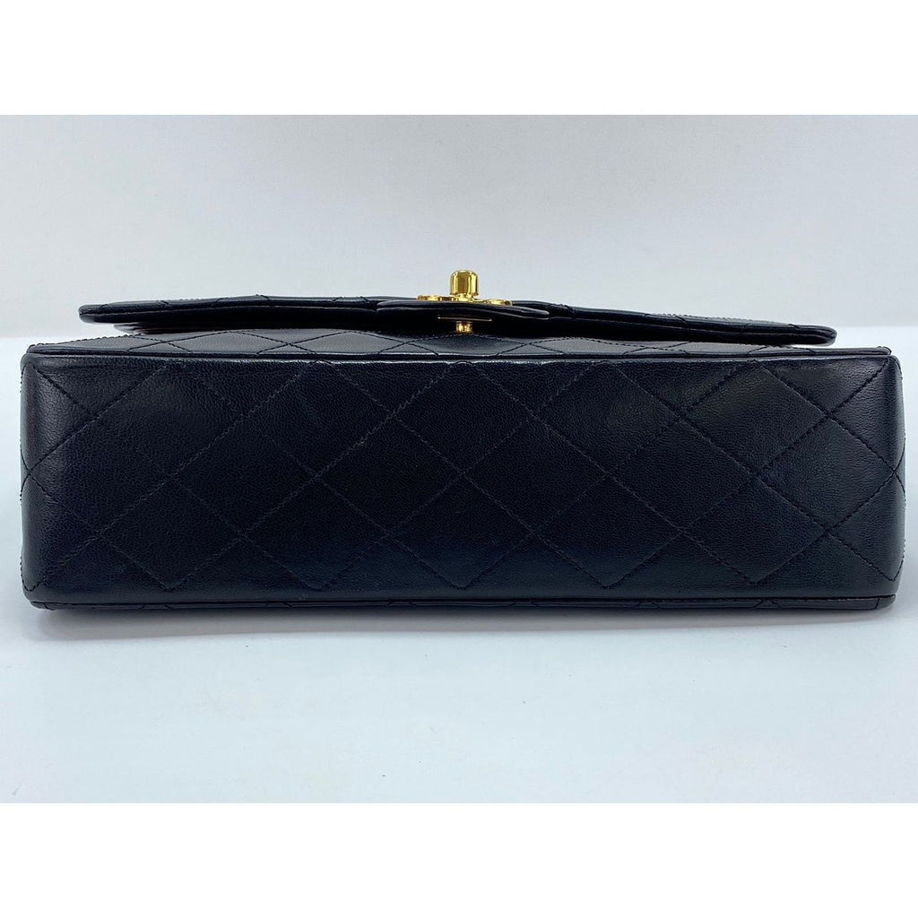 Chanel Shoulder Bag Quilted 25 — view 6