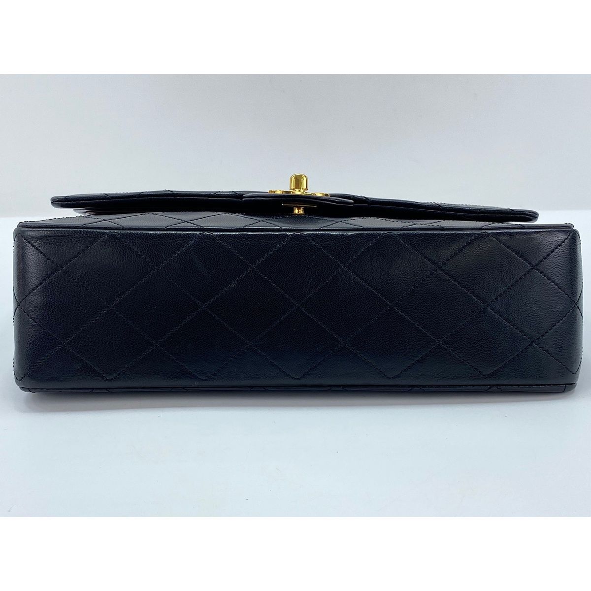 Chanel Shoulder Bag Quilted 25 — view 6