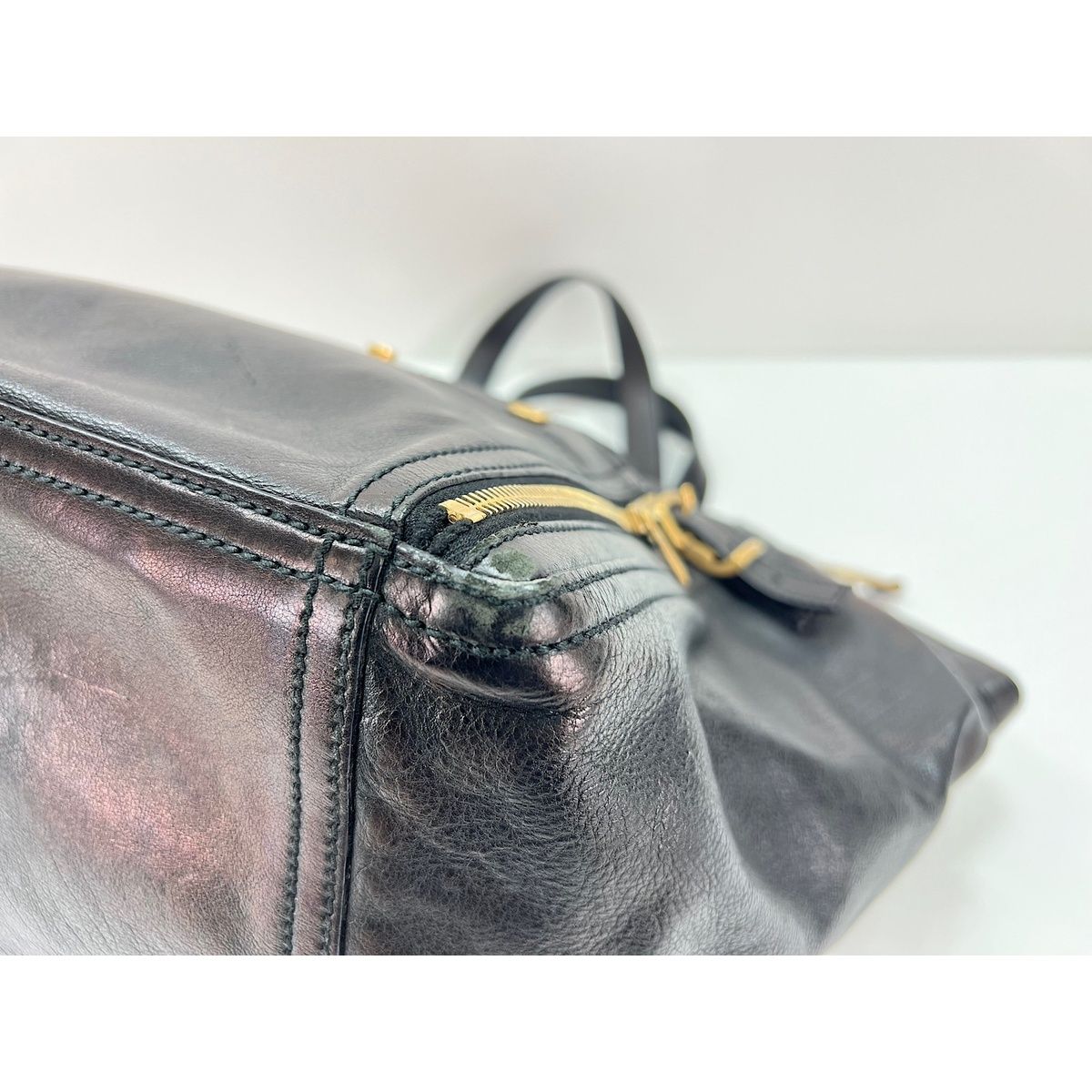 Saint Laurent Handbag Downtown — view 8