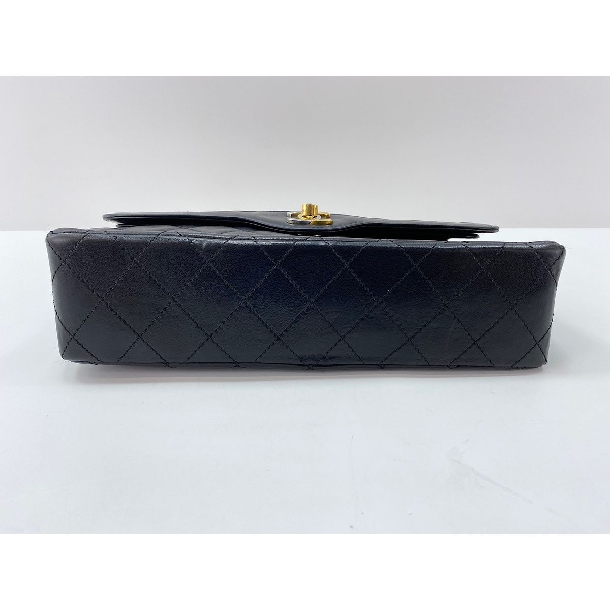 Chanel Shoulder Bag Quilted 25 — view 6