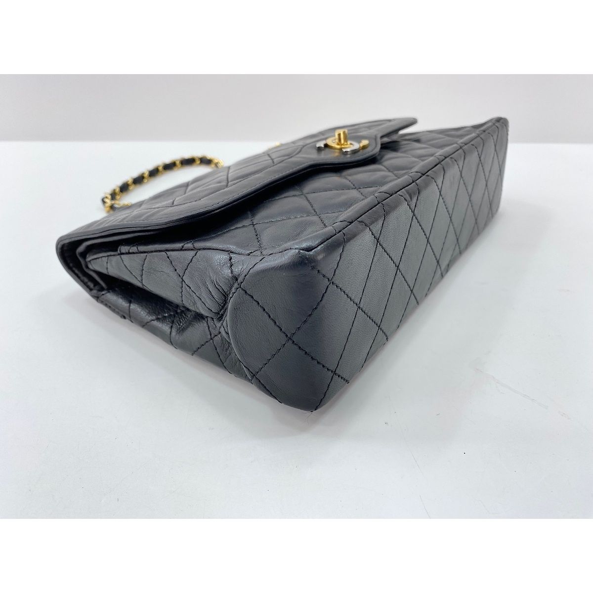 Chanel Shoulder Bag Quilted 25 — view 7