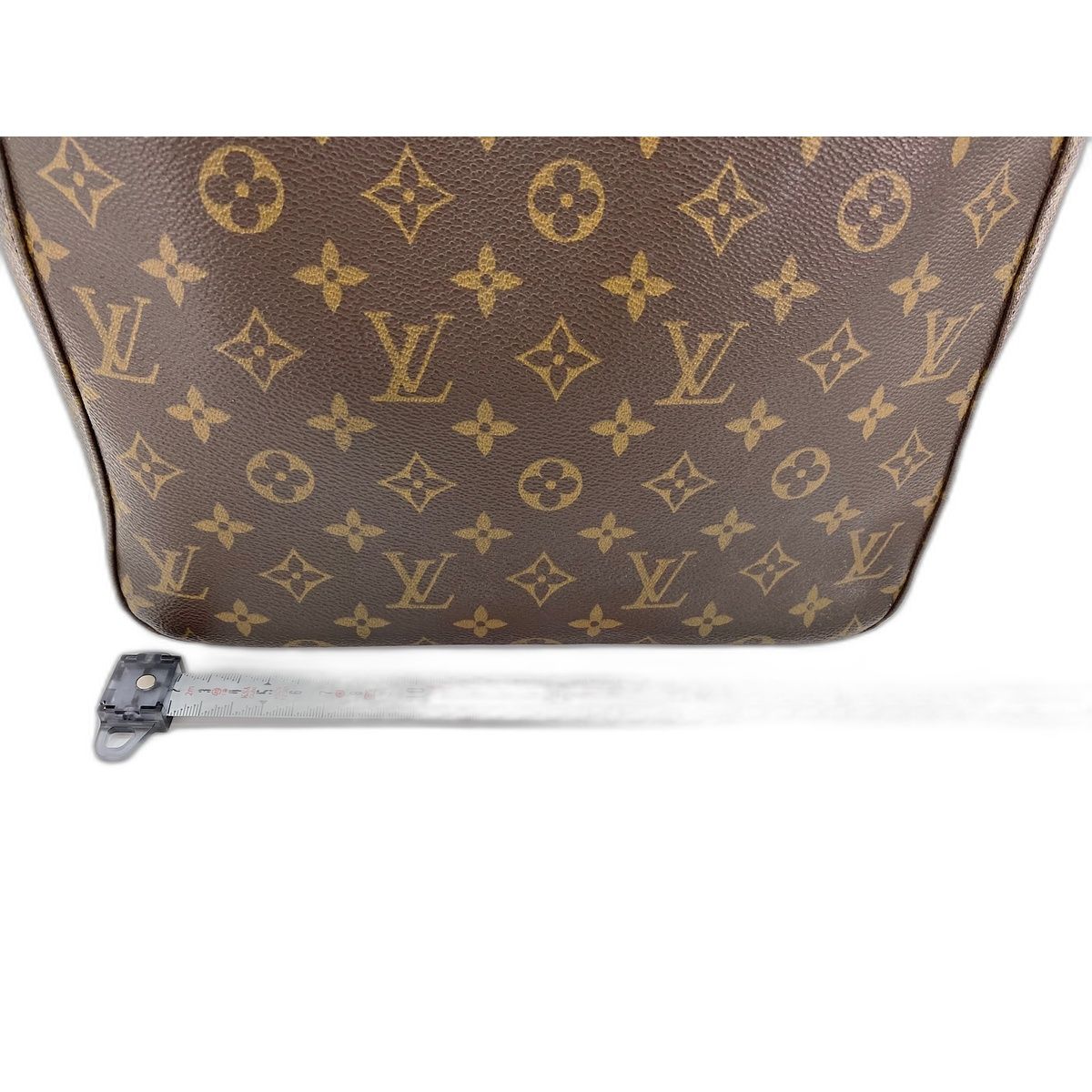 Louis Vuitton Shoulder Bag Looping GM — view 4