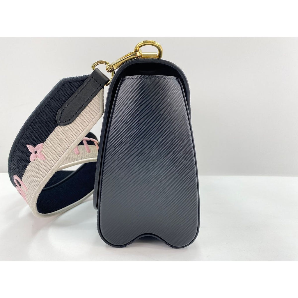 Louis Vuitton Shoulder Bag Twist MM — view 4
