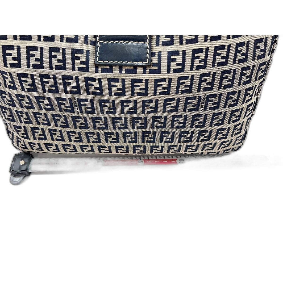 Fendi Shoulder Bag Mamma Bucket — view 4
