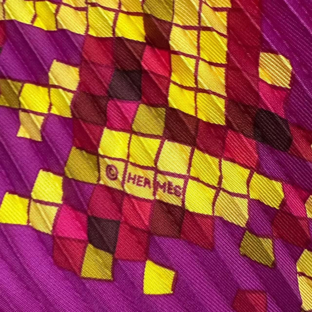 Hermes Scarf Pleats Silk Mosaic 24 Horse Pattern Purple — view 5