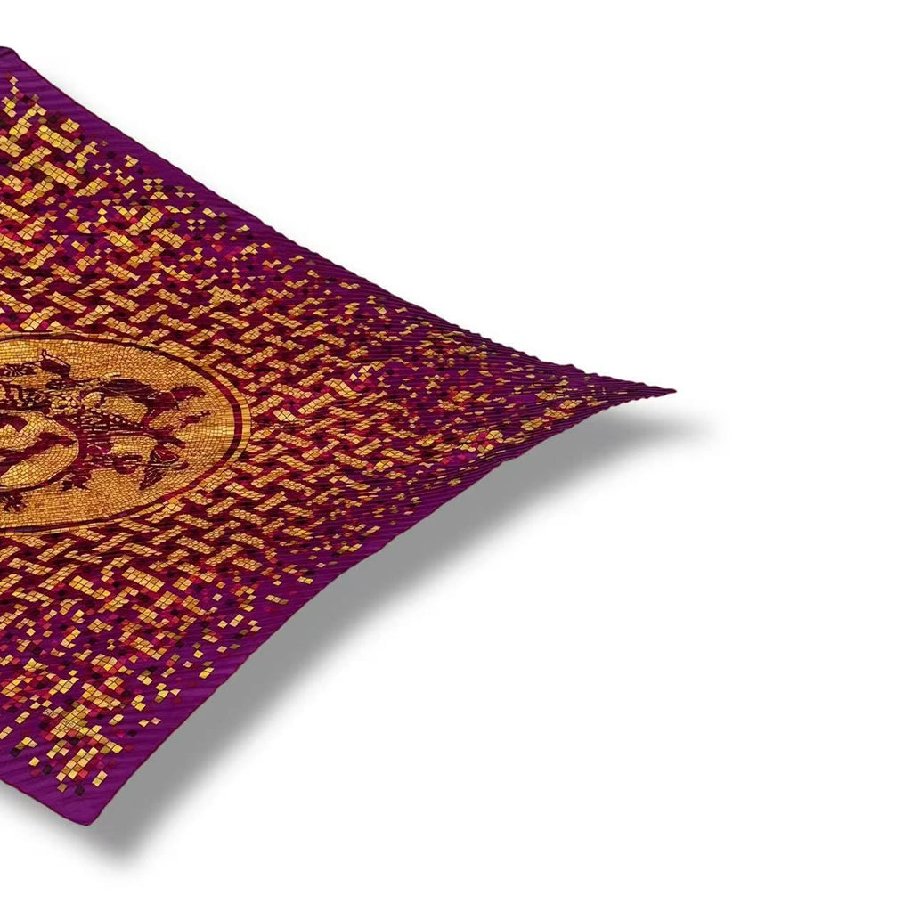 Hermes Scarf Pleats Silk Mosaic 24 Horse Pattern Purple — view 4