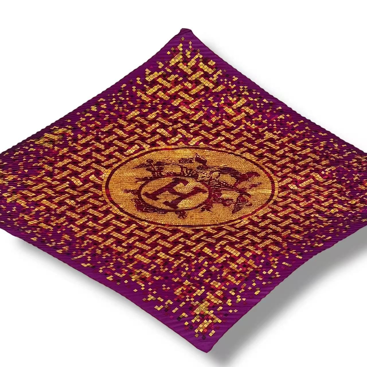 Hermes Scarf Pleats Silk Mosaic 24 Horse Pattern Purple — view 3