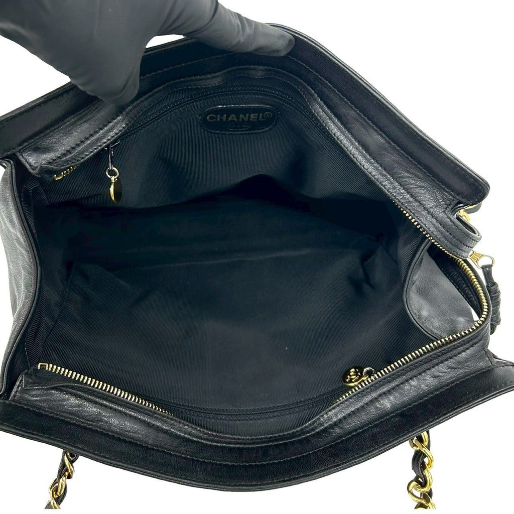 Chanel Vintage CC Logo Lambskin Chain Tote Shoulder Bag Black — view 9