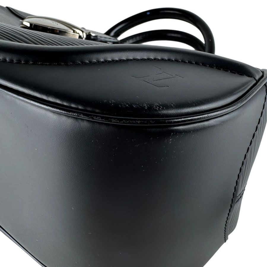Louis Vuitton Handbag Epi Sac Montaigne — view 9