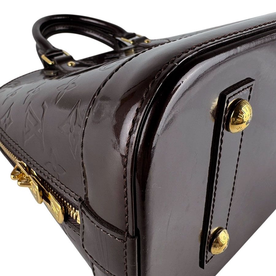 Louis Vuitton Handbag Alma PM — view 9