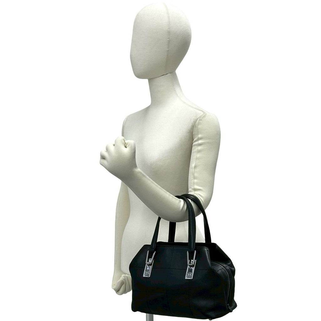 Chanel Card and Choco Bar Caviar Leather Handbag Black — view 2