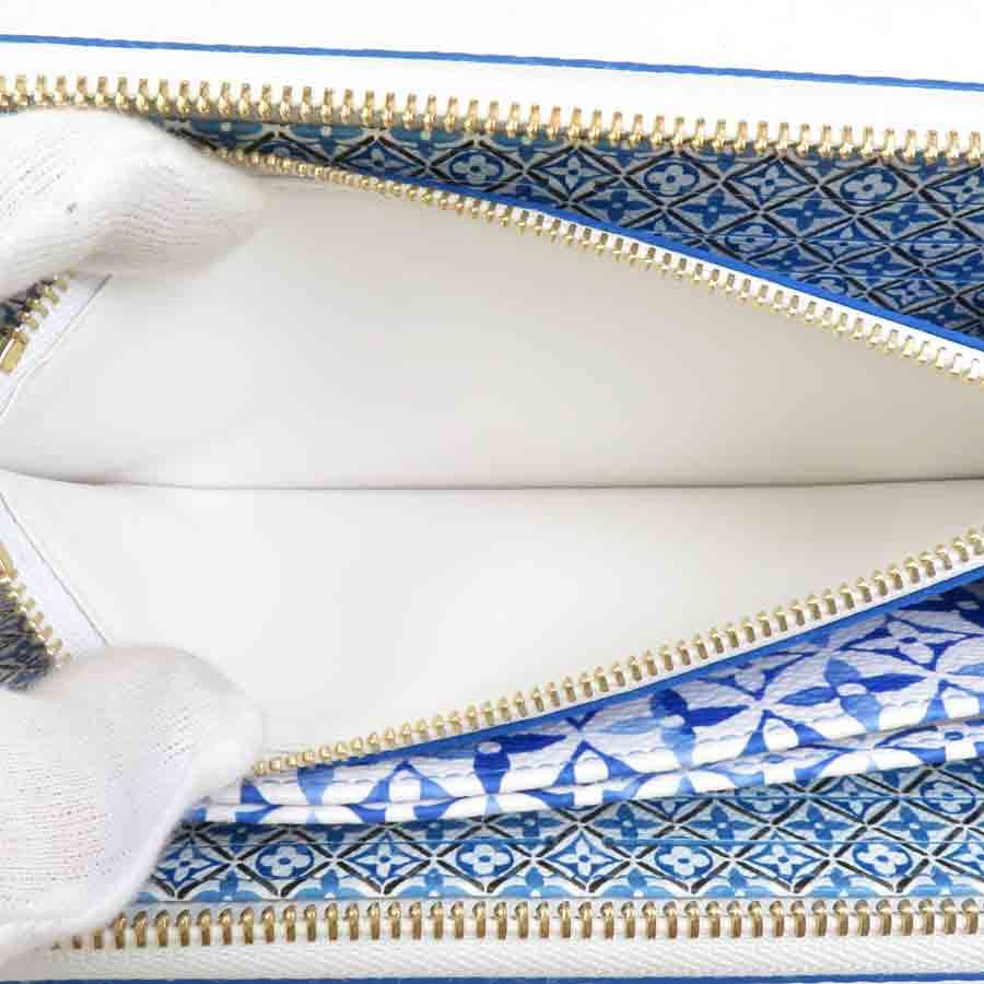 Louis Vuitton Zip Around Wallet Monogram Giant LV by the Pool — view 6