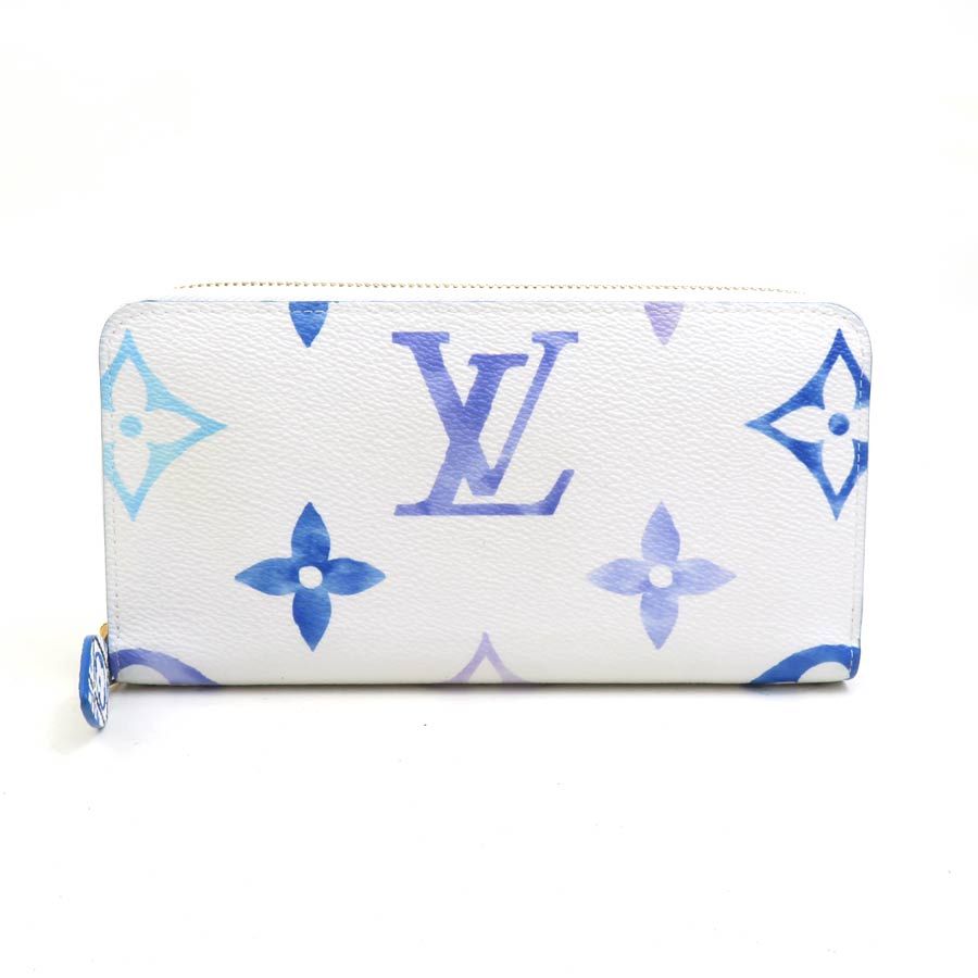 Louis Vuitton Zip Around Wallet Monogram Giant LV by the Pool
