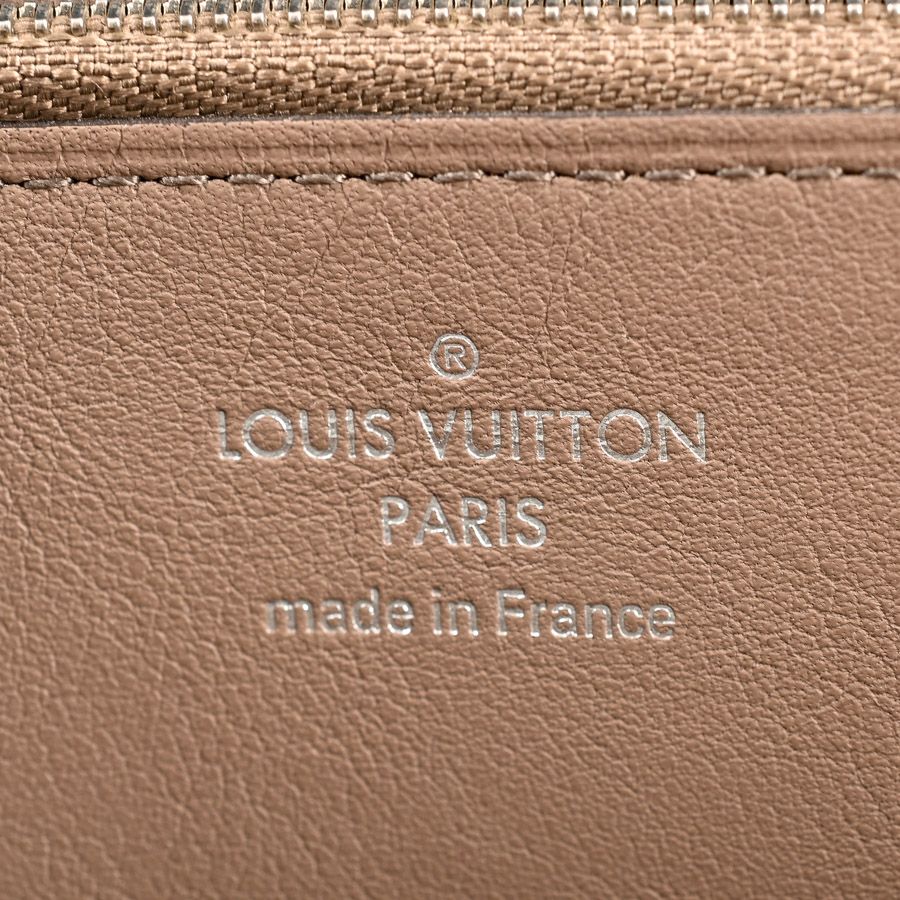 Louis Vuitton Wallet Portefeuille Comet — view 6