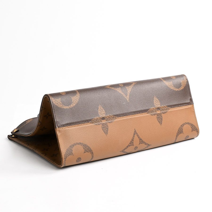 Louis Vuitton Handbag On The Go MM — view 6