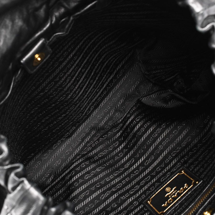 Prada Tote Black — view 4
