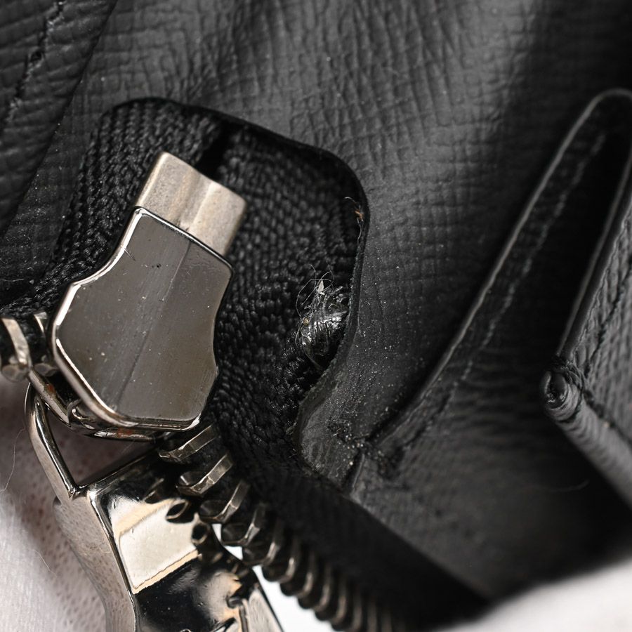 Louis Vuitton Wallet Zippy Vertical — view 9