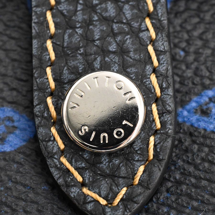 Louis Vuitton Shoulder Bag Christopher Wearable — view 7