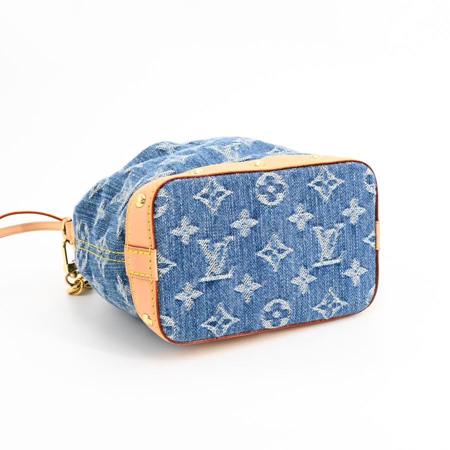 Louis Vuitton Shoulder Bag Nano — view 5