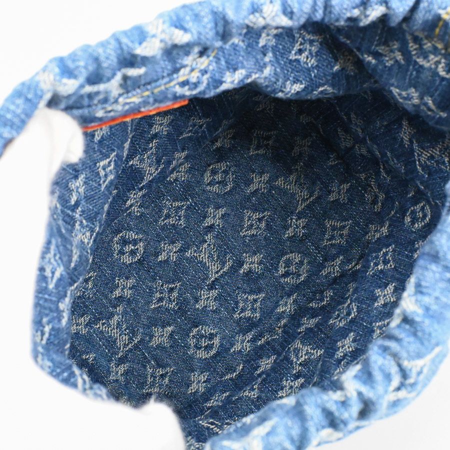 Louis Vuitton Shoulder Bag Nano — view 4