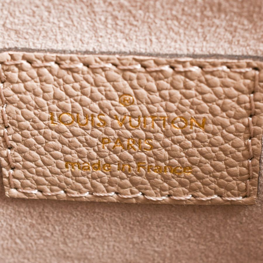 Louis Vuitton Handbag On The Go PM — view 6