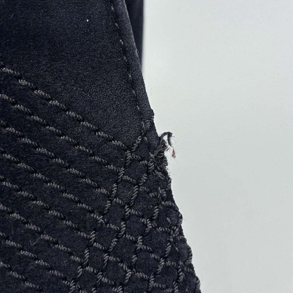Chanel CC Logo Shoulder Bag Suede Black — view 6