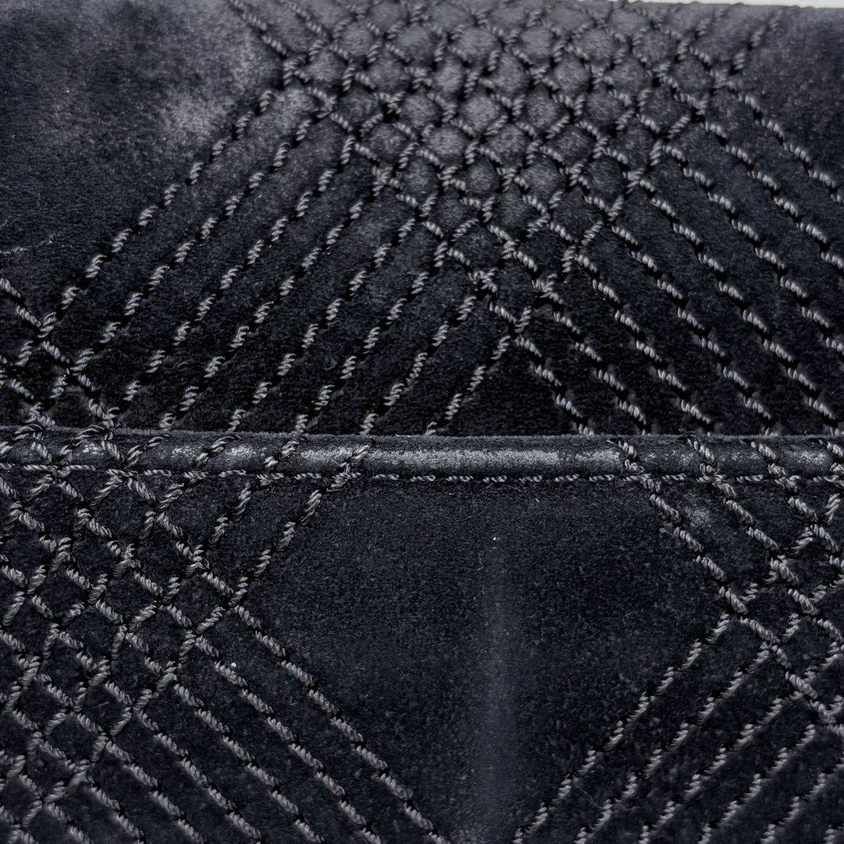 Chanel CC Logo Shoulder Bag Suede Black — view 7